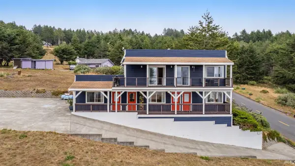 129 Lower Pacific Drive, Shelter Cove, CA 95589
