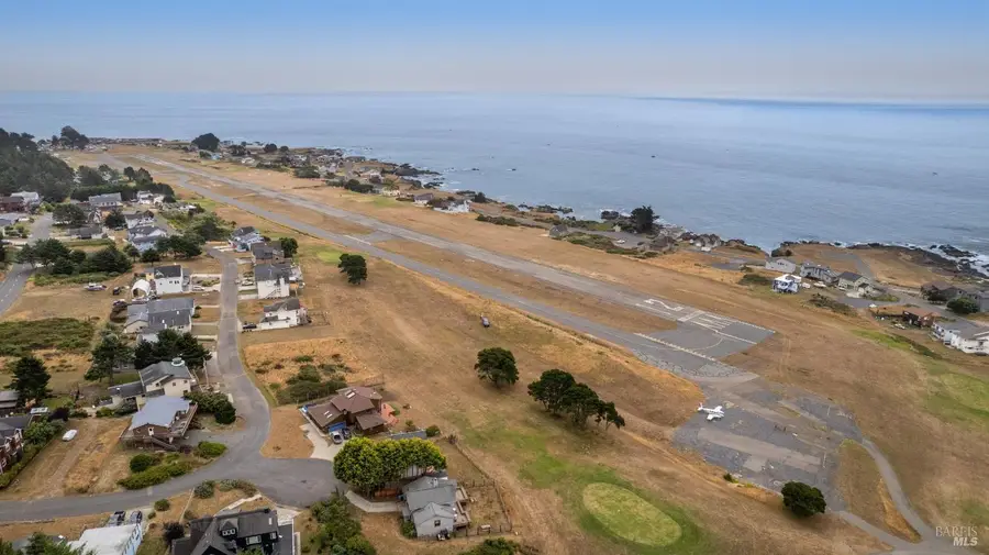 240 Wave Drive, Shelter Cove, CA 95589 - #3