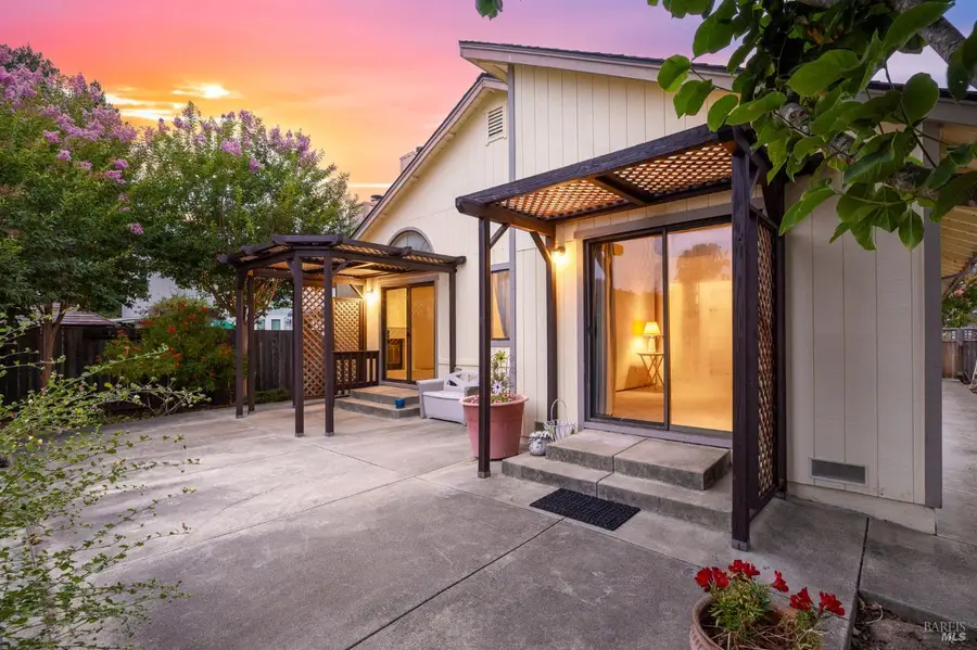 1409 Magnolia Avenue, Rohnert Park, CA 94928 - #3