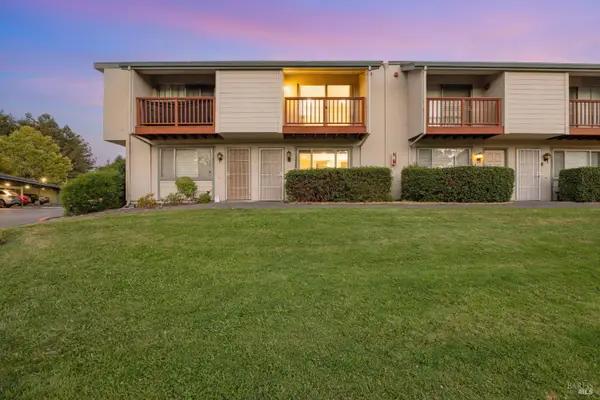1029 Golf Course Drive, Rohnert Park, CA 94928
