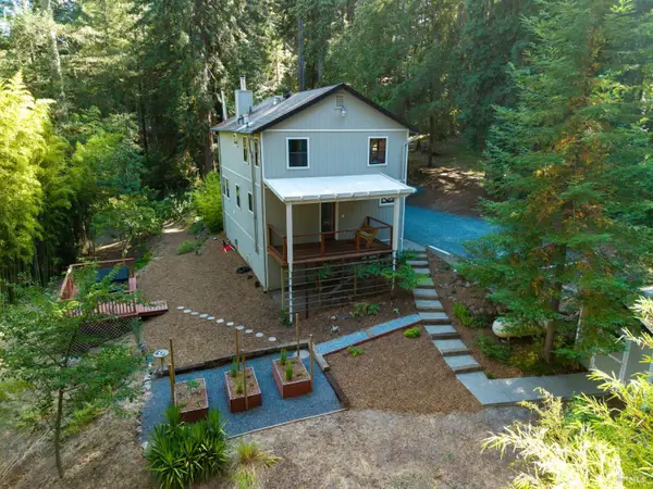 2132 Green Hill Road, Sebastopol, CA 95472