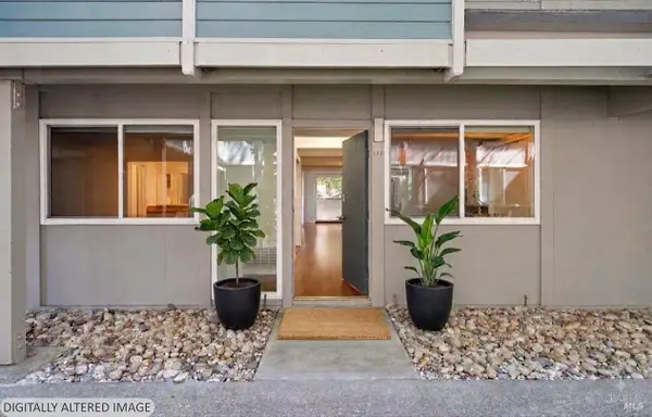 320 Via Casitas #111, Greenbrae, CA 94904