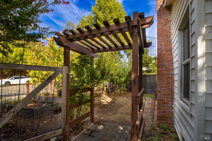 806 W Mill Street, Ukiah, CA 95482 - #3