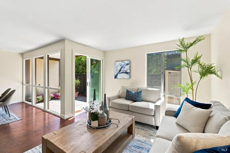 54 Surrey Lane, San Rafael, CA 94903 - #3