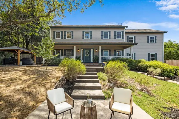 2460 Pleasant Hill Road, Sebastopol, CA 95472