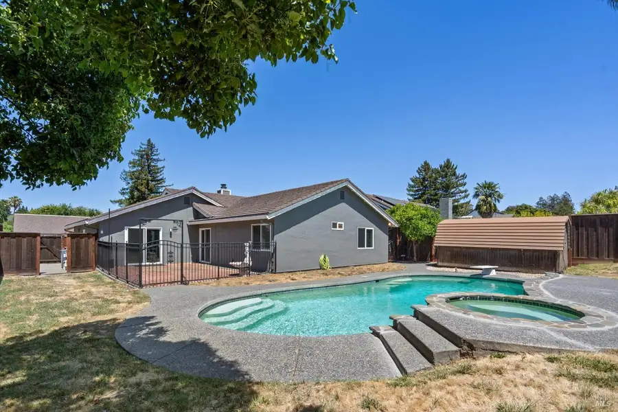 152 Rancho Bonito Circle, Petaluma, CA 94954 - #3