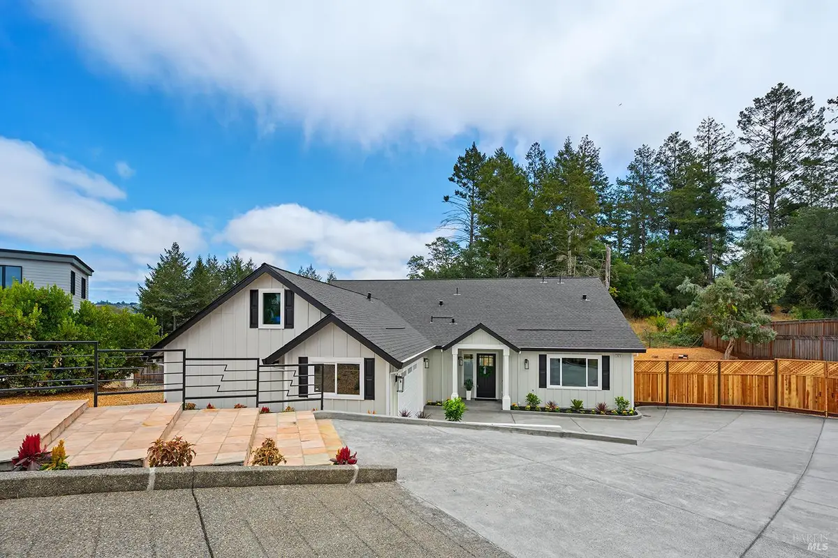 2016 Eagle Court, Santa Rosa, CA 95403 - #1