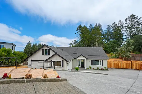 2016 Eagle Court, Santa Rosa, CA 95403