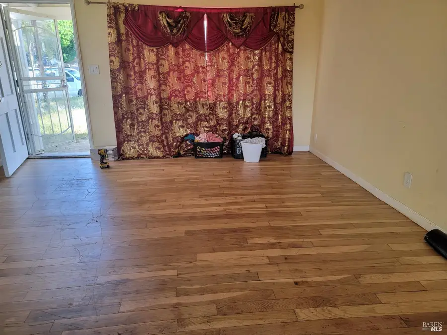 117 Hilborn Street, Vallejo, CA 94590 - #2