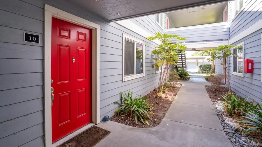 225 Burt Street #10, Santa Rosa, CA 95407 - #3