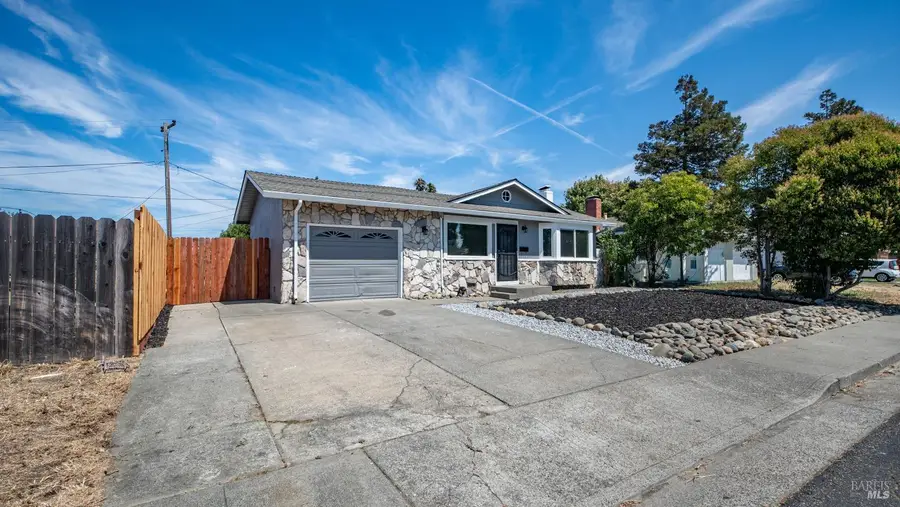 1542 Henry Street, Fairfield, CA 94533 - #2