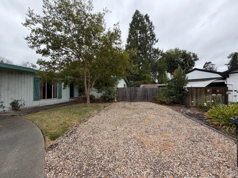 111 Alma Avenue, Rohnert Park, CA 94928 - #2