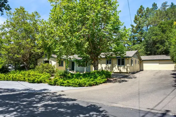 7898 Joyce Drive, Sebastopol, CA 95472