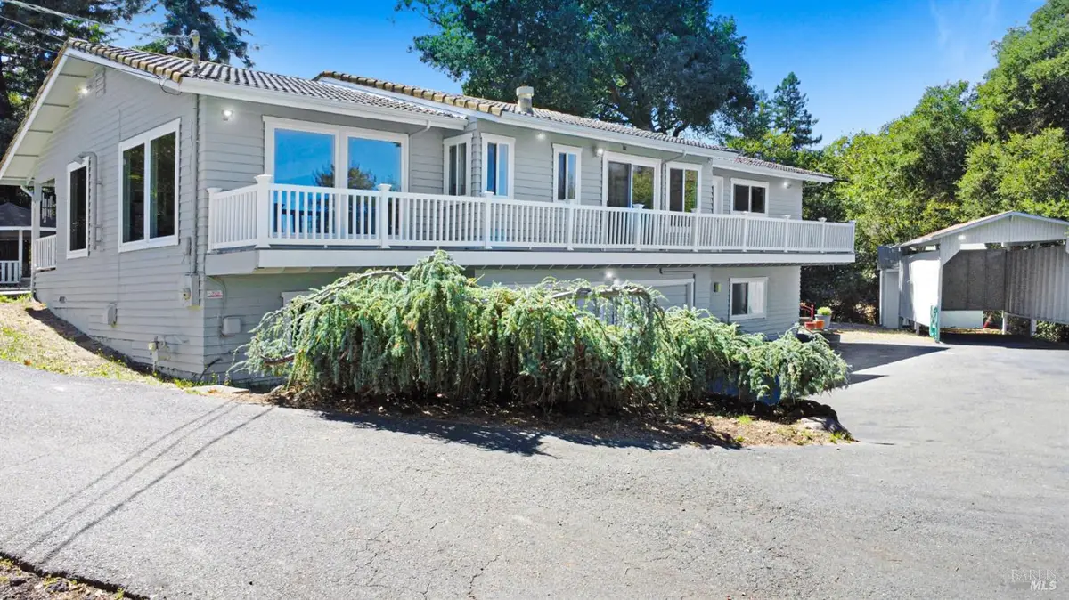 530 Bloomfield Road, Sebastopol, CA 95472 - #1