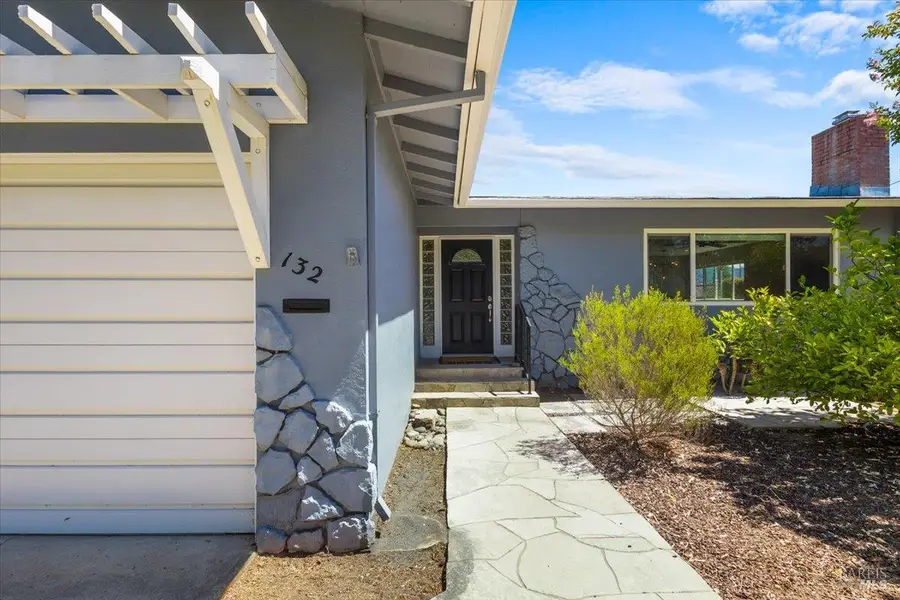 132 Las Colinas Drive, Cloverdale, CA 95425 - #3