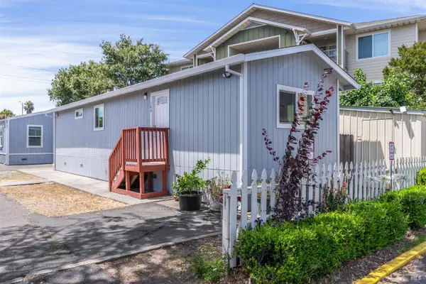160 Plaza Drive, Santa Rosa, CA 95407