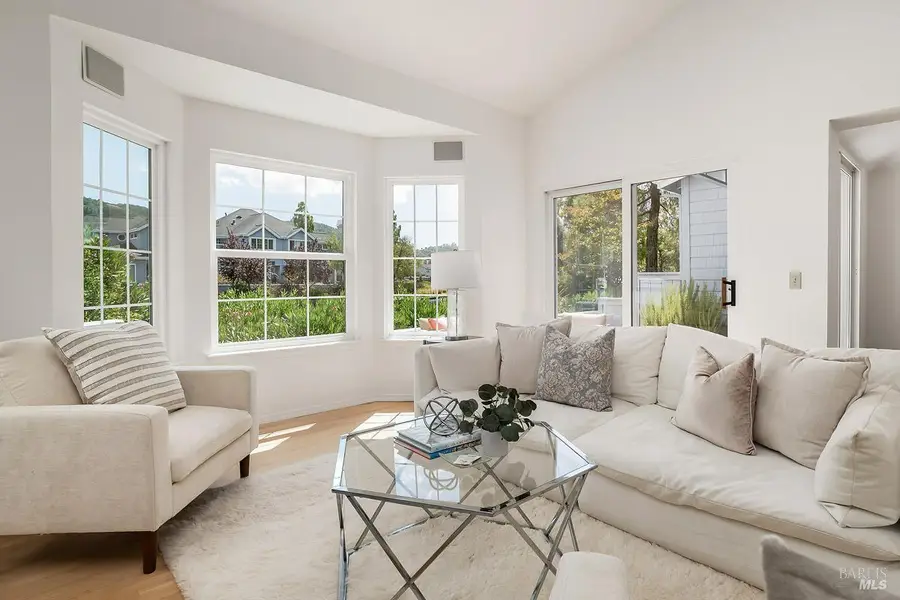 66 Mariners Circle, San Rafael, CA 94903 - #2