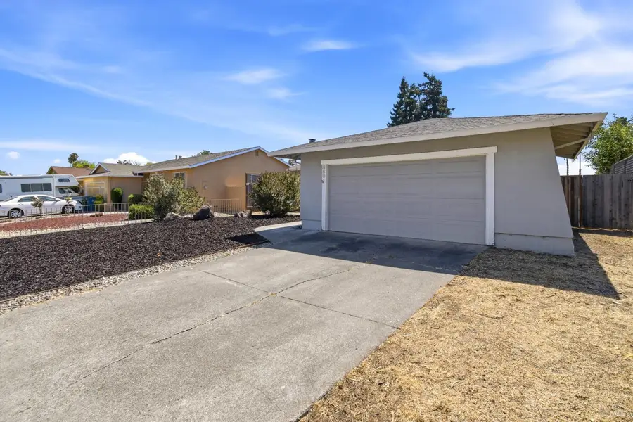 880 Crinella Drive, Petaluma, CA 94954 - #3