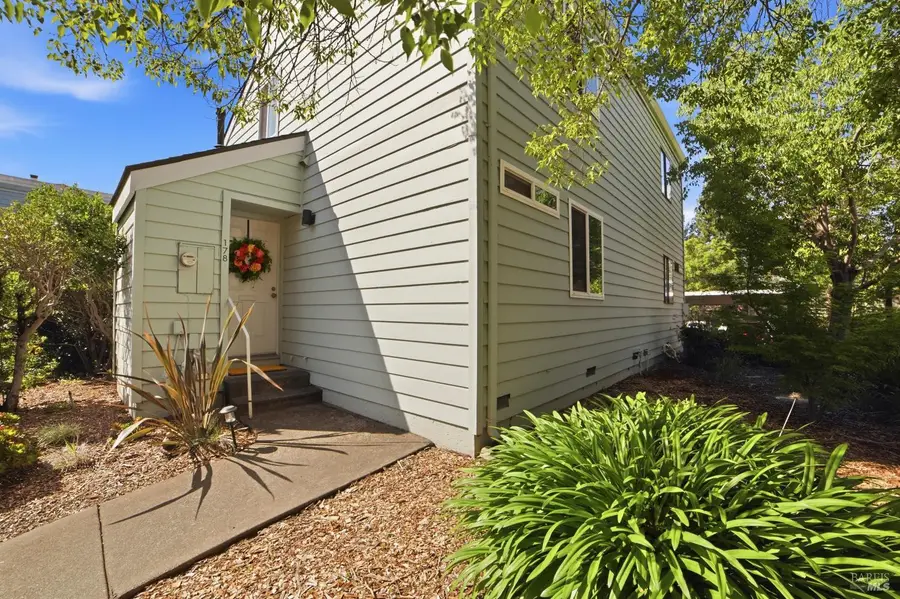 178 Courtyards E, Windsor, CA 95492 - #2