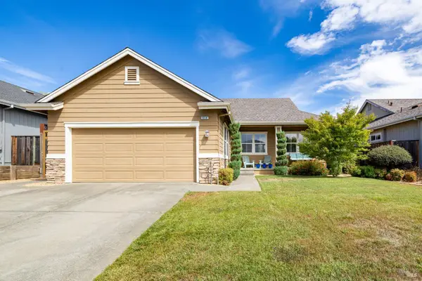 458 Muscat Drive, Cloverdale, CA 95425