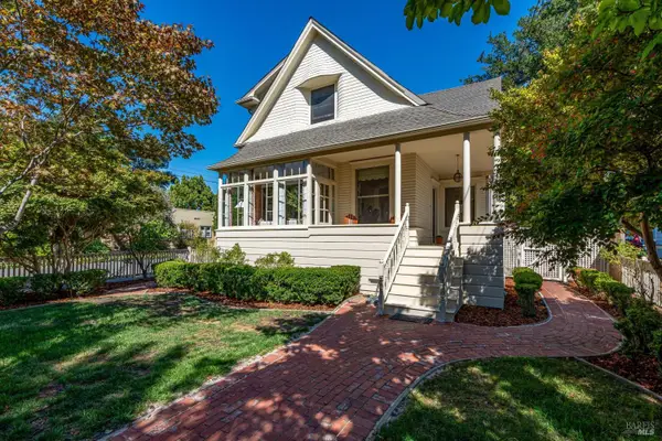 826 Slater Street, Santa Rosa, CA 95404