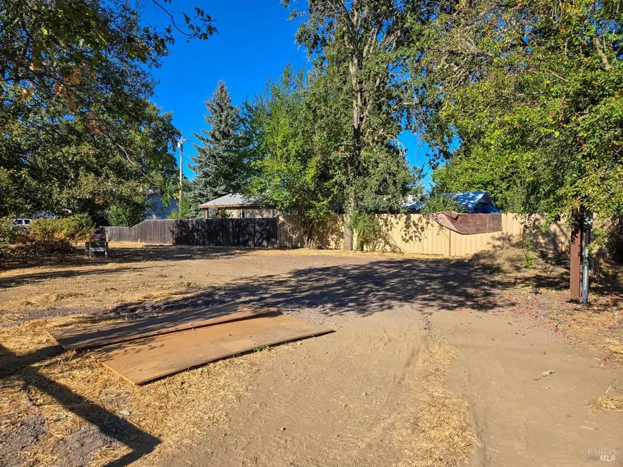 103 E Oak Street, Willits, CA 95490 - #2