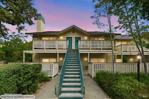 2420 Edgewater Drive #15, Santa Rosa, CA 95407
