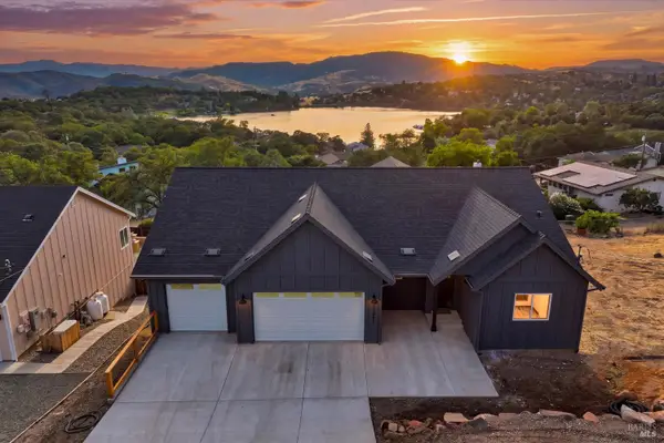 17247 Meadow View Drive, Hidden Valley Lake, CA 95467