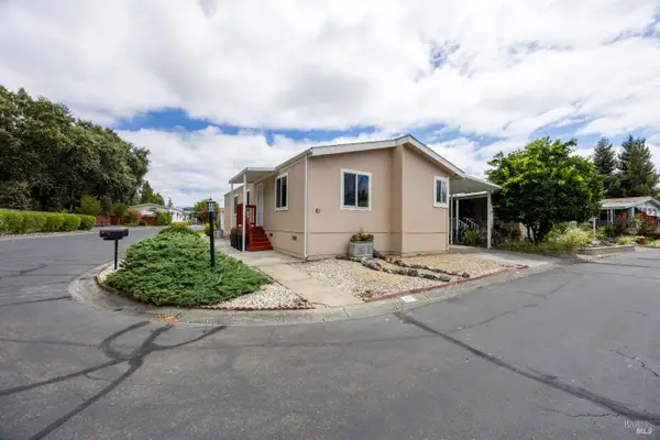 61 Shamrock Circle, Santa Rosa, CA 95403