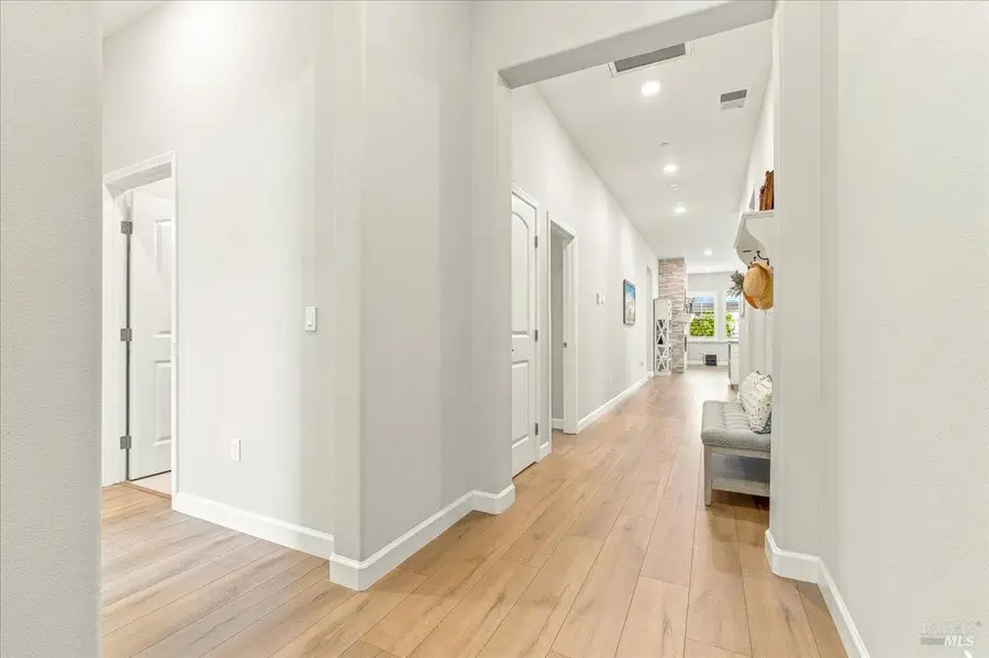 1604 Wildflower Way, Rohnert Park, CA 94928 - #3