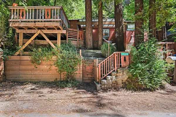 15320 Canyon 3 Road, Rio Nido, CA 95471