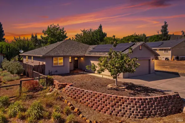19527 Stonegate Road, Hidden Valley Lake, CA 95467