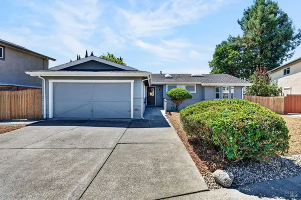 922 Cottonwood Court, Petaluma, CA 94954