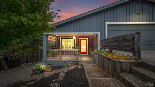 129 Sunny Hill Drive, Petaluma, CA 94952