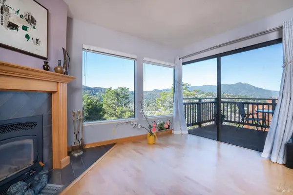 169 Headlands Court, Sausalito, CA 94965