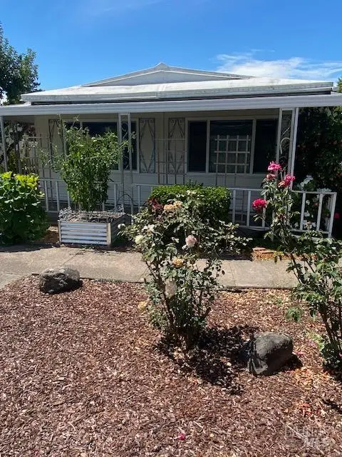 91 Sequoia Circle, Santa Rosa, CA 95403