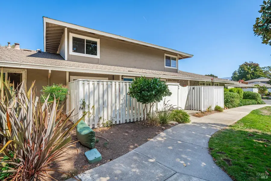 25 Belvedere Court, Napa, CA 94559 - #2