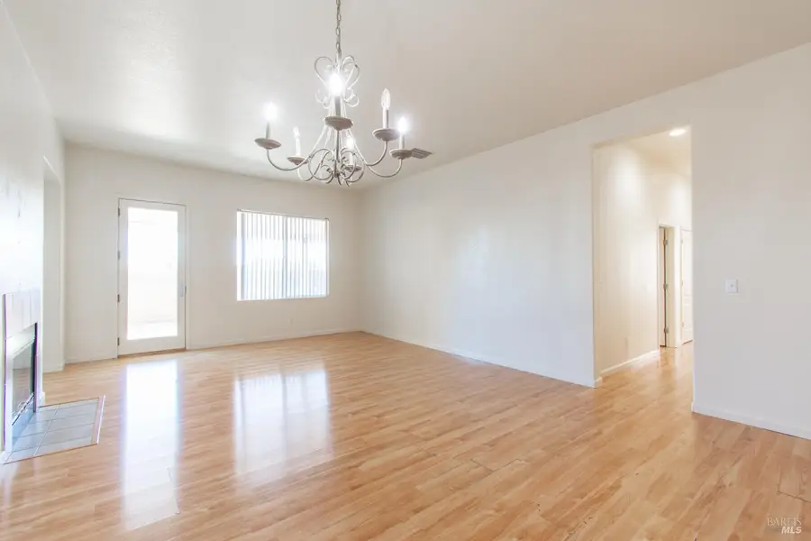 300 Rennert Way, Dixon, CA 95620 - #3