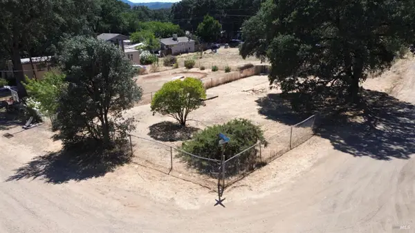 3375 Green Avenue, Clearlake, CA 95422