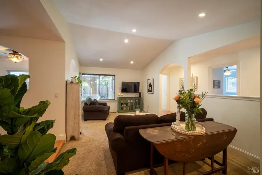 1119 Santa Cruz Way, Rohnert Park, CA 94928 - #3