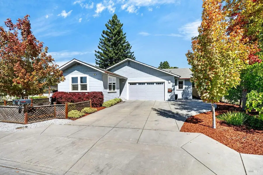 445 Monte Vista Avenue, Healdsburg, CA 95448 - #2