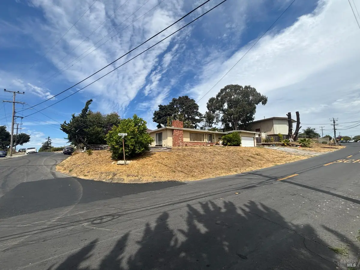 1064 Manor Road, El Sobrante, CA 94803 - #1