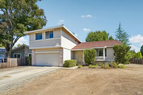 300 Stirrup Court, Santa Rosa, CA 95403