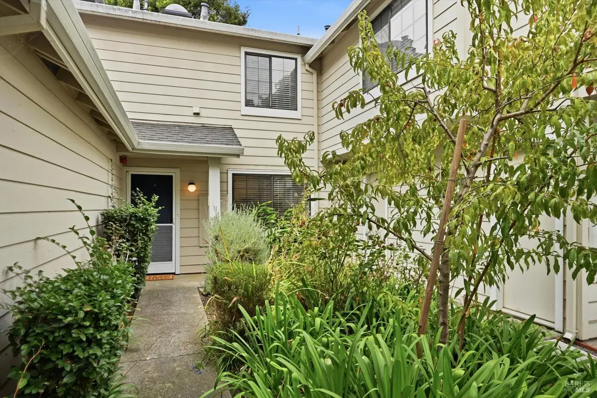 125 Golden Gate Circle, Napa, CA 94558 - #1