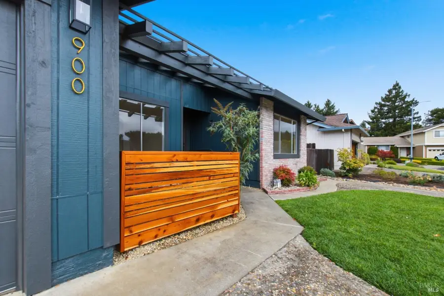 900 Hudis Street, Rohnert Park, CA 94928 - #2
