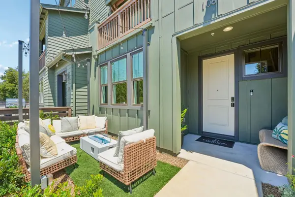 206 Pippin Court, Sebastopol, CA 95407