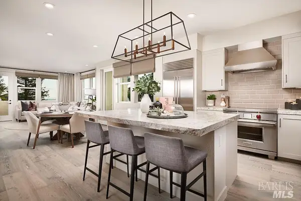 563 Semillon Lane, Santa Rosa, CA 95403