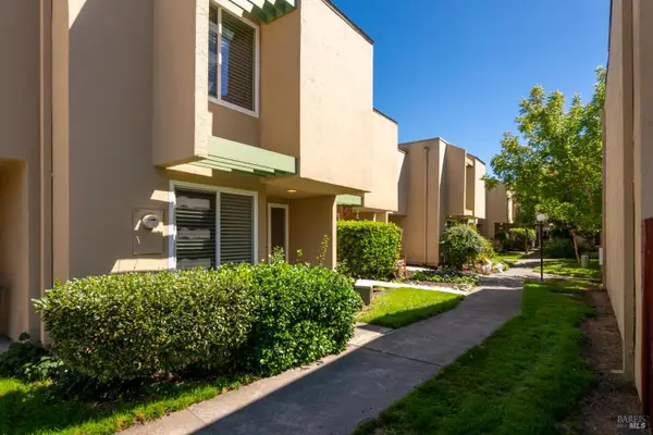 2984 Yulupa Avenue, Santa Rosa, CA 95405