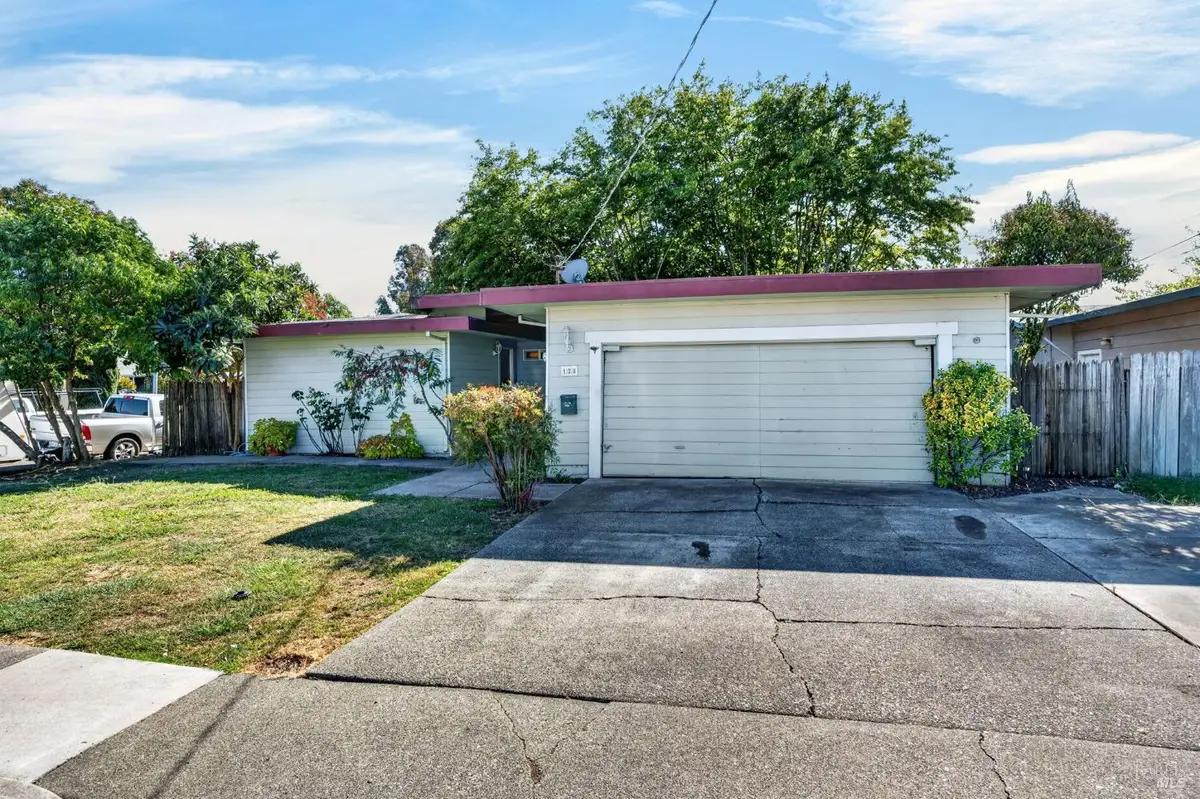 128 Burlington Drive, Petaluma, CA 94952 - #1