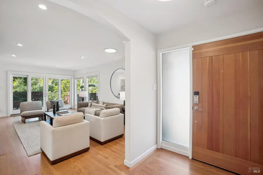2 La Loma Court, San Rafael, CA 94901 - #3